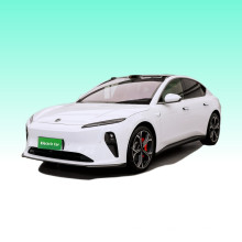 Berline de taille moyenne électrique pure nio et5